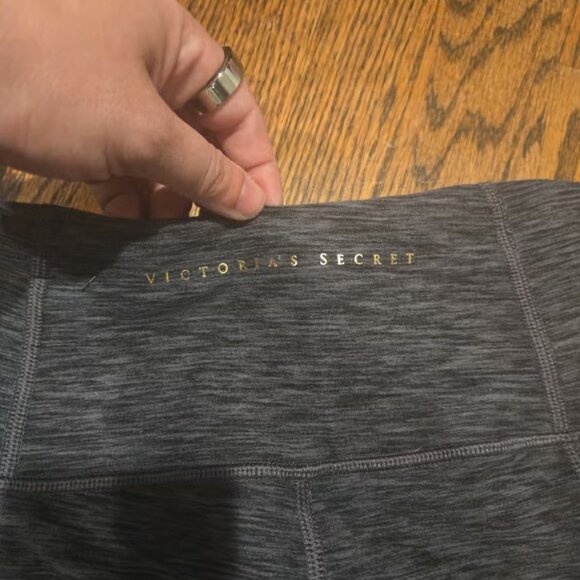Victoria secret Leggings size 2 new - Picture 3 of 4